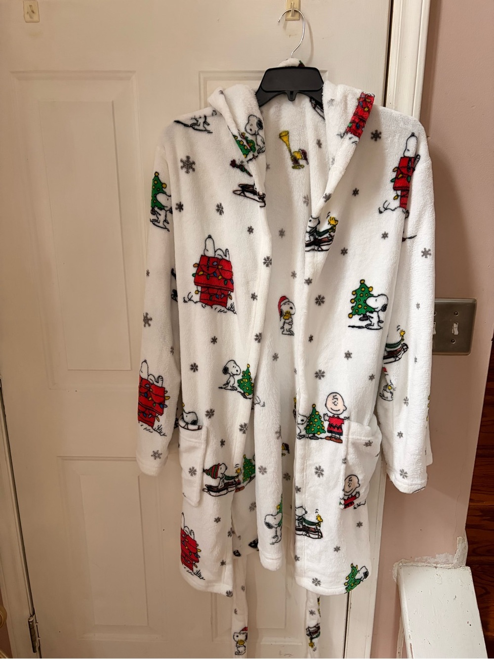 White Peanuts Holiday Fleece Robe with Snoopy and Charlie Brown